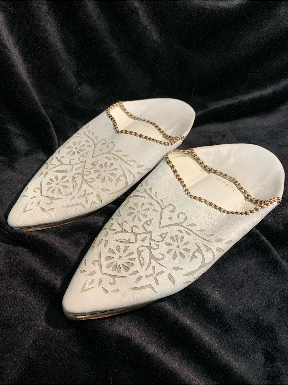 Handmade Moroccan babouche slippers